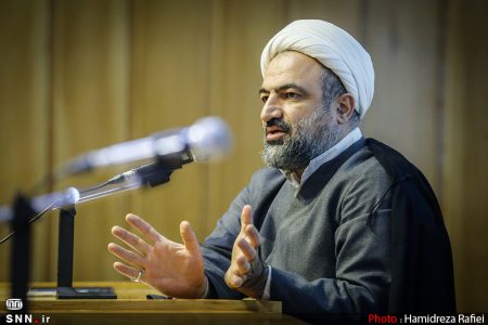 پاسخ خواندنی رسایی به ادعاهای خلاف مشاور هاشمی؛شما دروغ گفتن را هم بلد نیستید/ چطور یک مسئول در کاخ شاه برای خود استخر می سازد؟/ نه تنها برای شخص هاشمی، بلکه خانواده او هم از این استخر استفاده می کردند/ آیا اسکی در تاسوعا و عاشورا هم توصیه پزشک بود؟